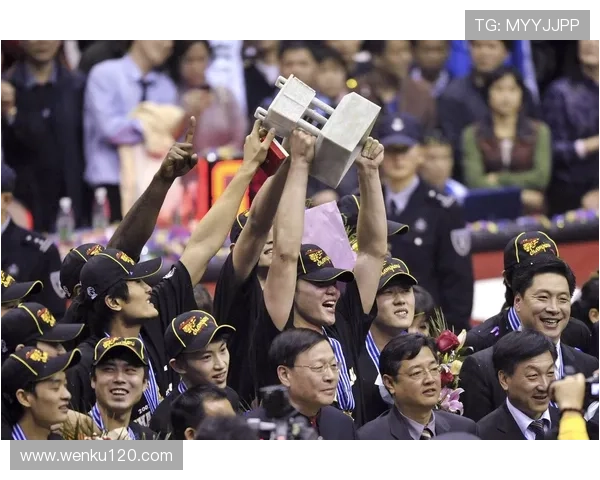 围绕超级明星球员打造冠军之路的传奇征程与团队荣耀梦想交织 - 副本 - 副本