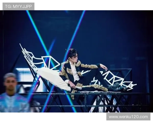 在世界杯酒吧里与陌生人一起燃情看球的狂欢之夜沉浸式体验之旅 - 副本 (2)