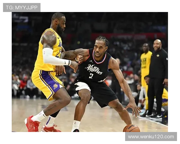 NBA新闻频道聚焦联盟热点球星表现球队交易赛程与季后赛格局解析