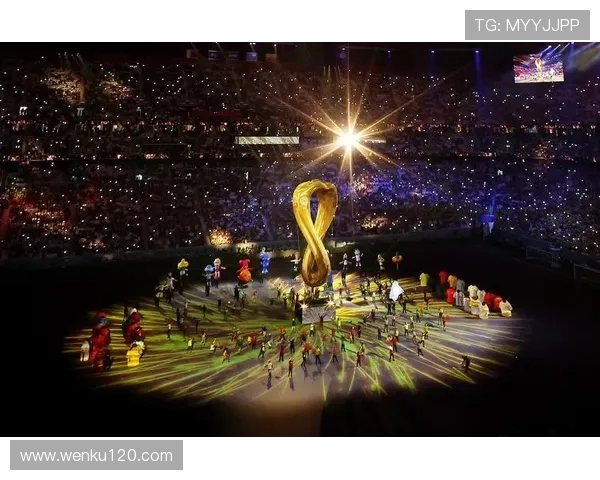 世界杯焦点战再掀高潮豪门对决引爆全球球迷热情与期待 - 副本